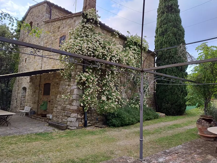 Immagine 40 di Villa in vendita  a Castellina In Chianti