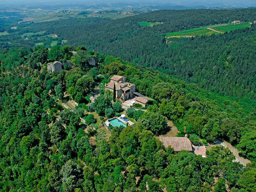Immagine 33 di Villa in vendita  a Castellina In Chianti