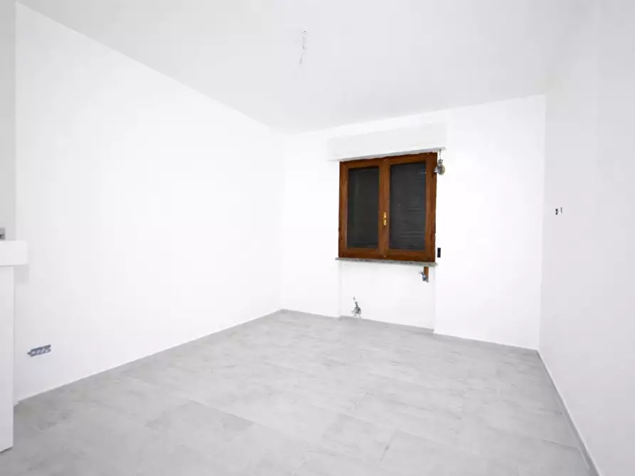 Immagine 7 di Appartamento in vendita  a Viareggio