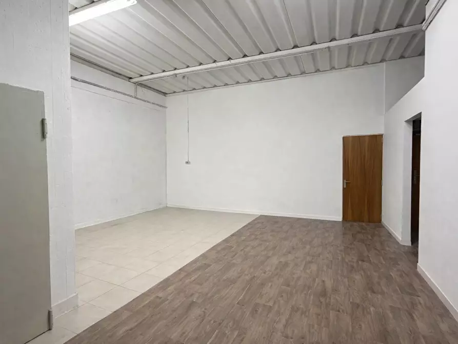 Immagine 18 di Capannone industriale in vendita  a Vinci