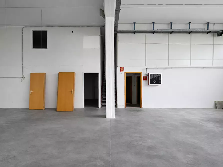 Immagine 4 di Capannone industriale in vendita  a Vinci