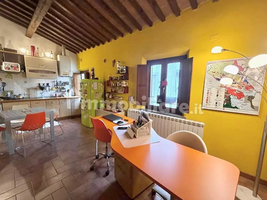 Immagine 13 di Appartamento in vendita  a Pisa