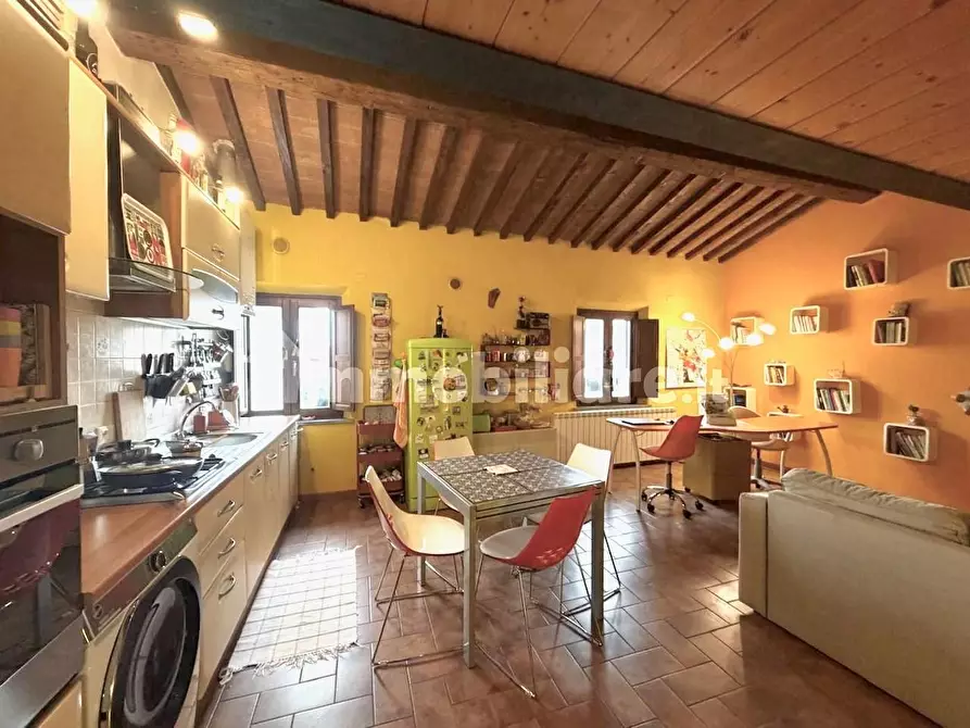 Immagine 10 di Appartamento in vendita  a Pisa