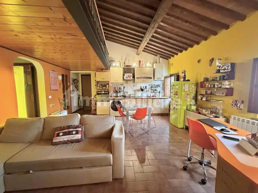 Immagine 12 di Appartamento in vendita  a Pisa