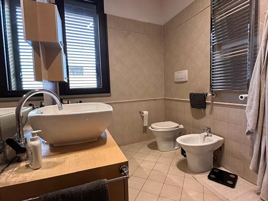 Immagine 39 di Appartamento in vendita  a Cascina