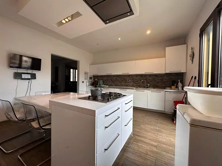 Immagine 20 di Appartamento in vendita  a Cascina