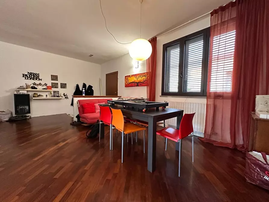 Immagine 15 di Appartamento in vendita  a Cascina