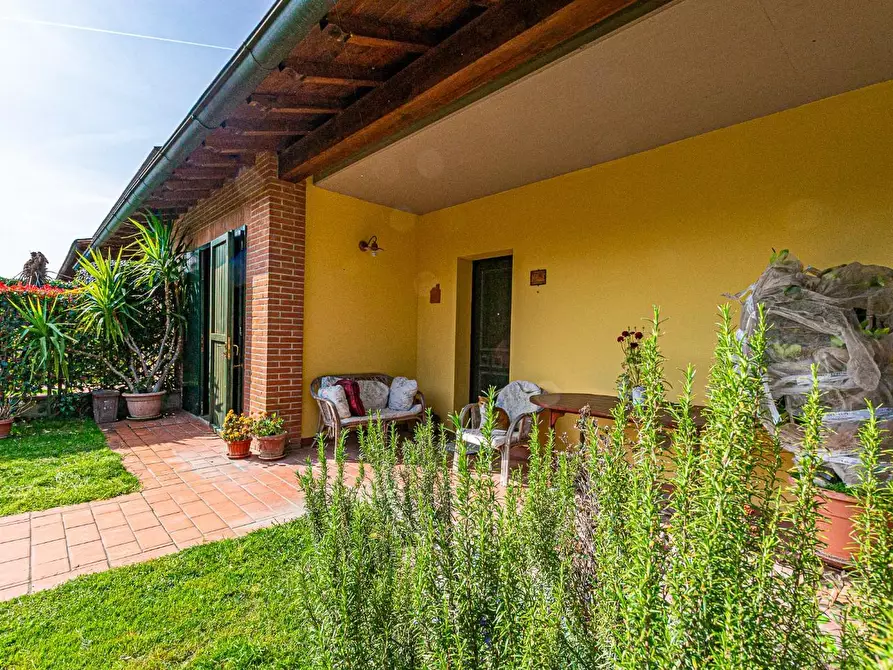 Immagine 51 di Villetta a schiera in vendita  a Montopoli In Val D'arno