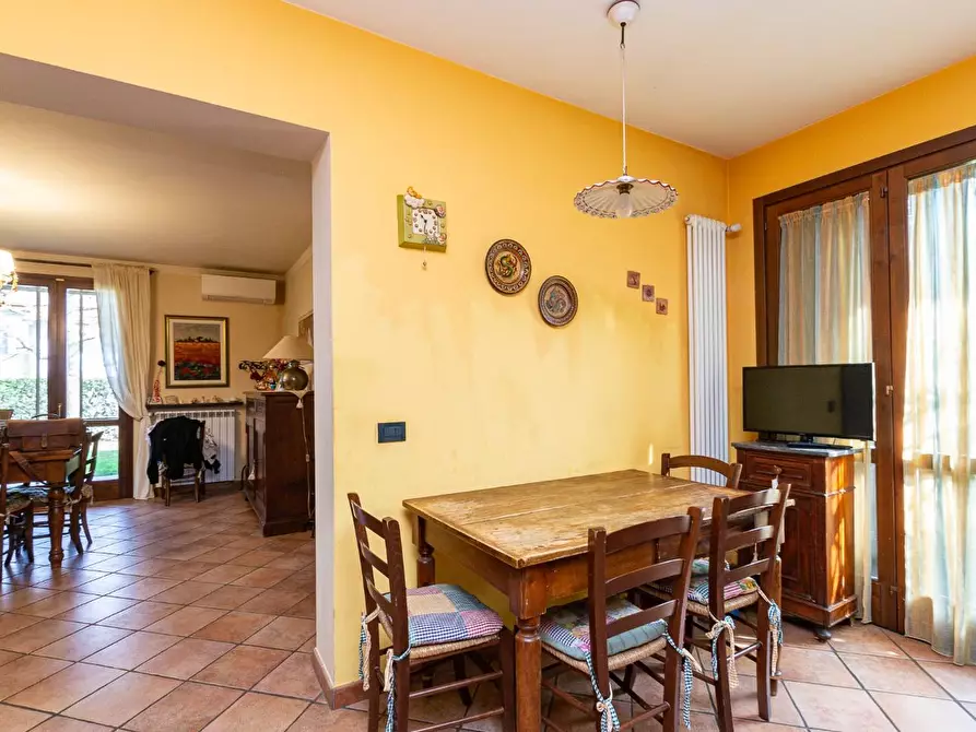 Immagine 10 di Villetta a schiera in vendita  a Montopoli In Val D'arno