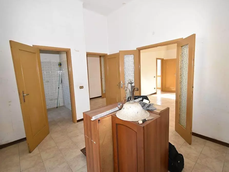 Immagine 8 di Villa in vendita  a Vecchiano