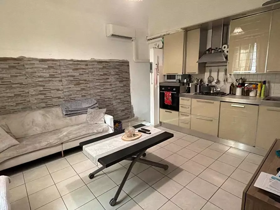 Immagine 1 di Appartamento in vendita  a Cascina