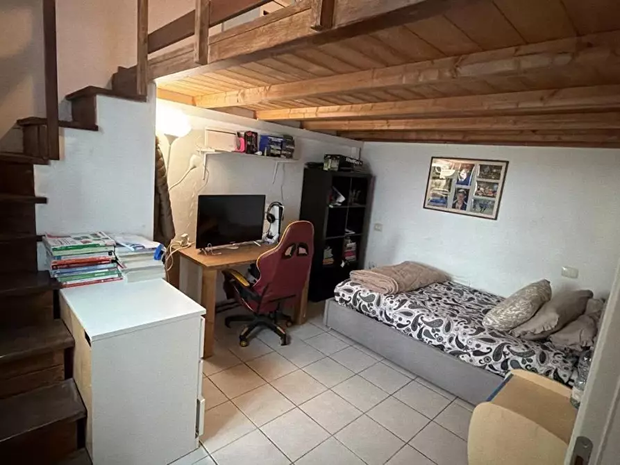 Immagine 4 di Appartamento in vendita  a Cascina