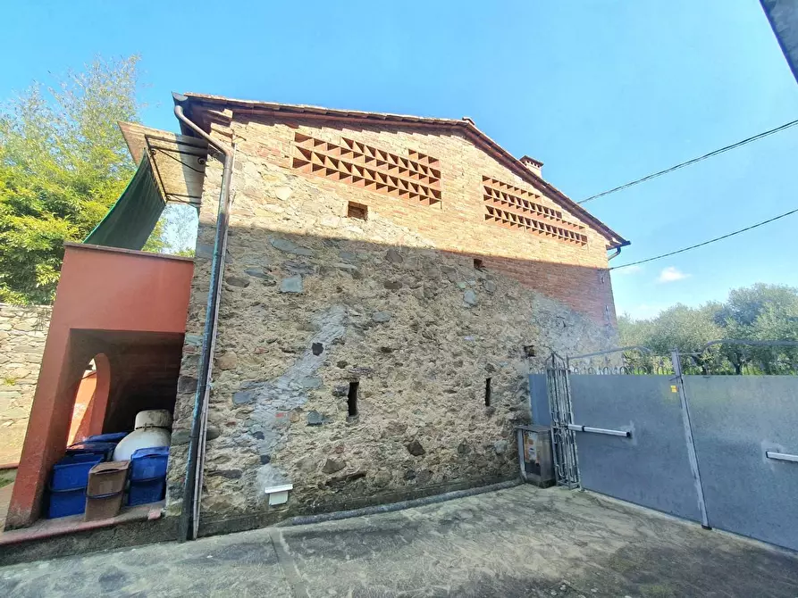 Immagine 14 di Casa semindipendente in vendita  a Capannori