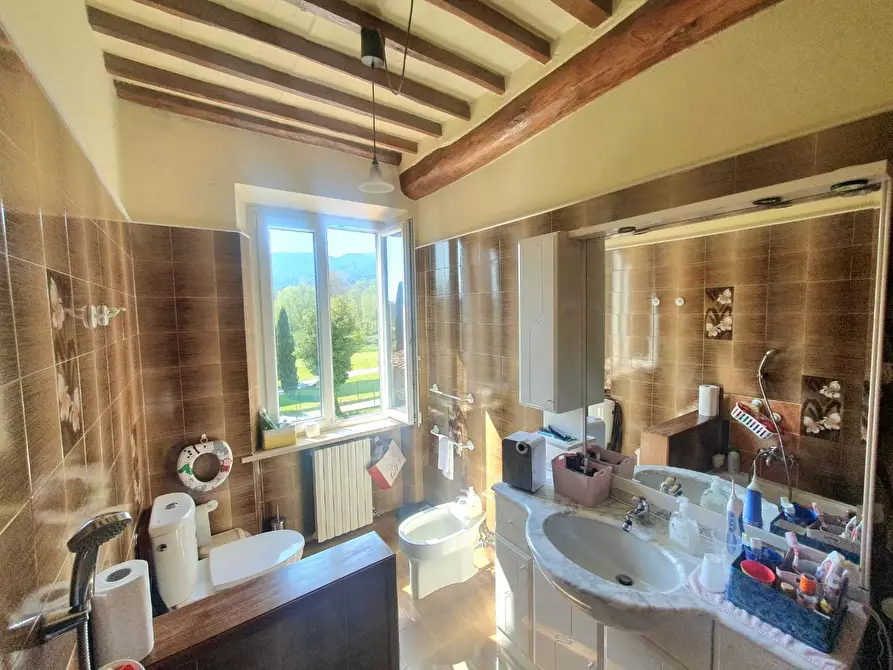 Immagine 42 di Casa semindipendente in vendita  a Capannori