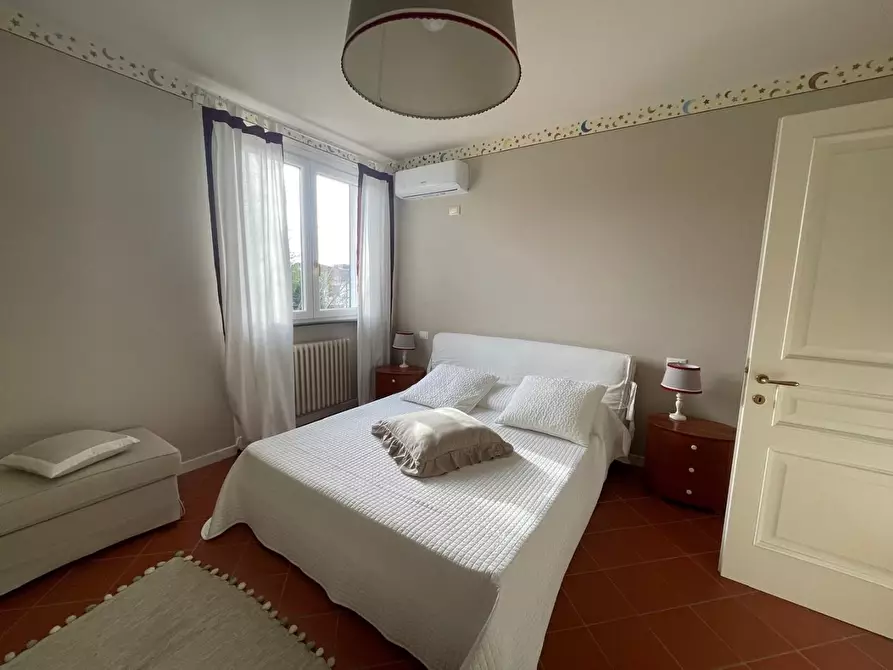 Immagine 32 di Villa in affitto  a Forte Dei Marmi