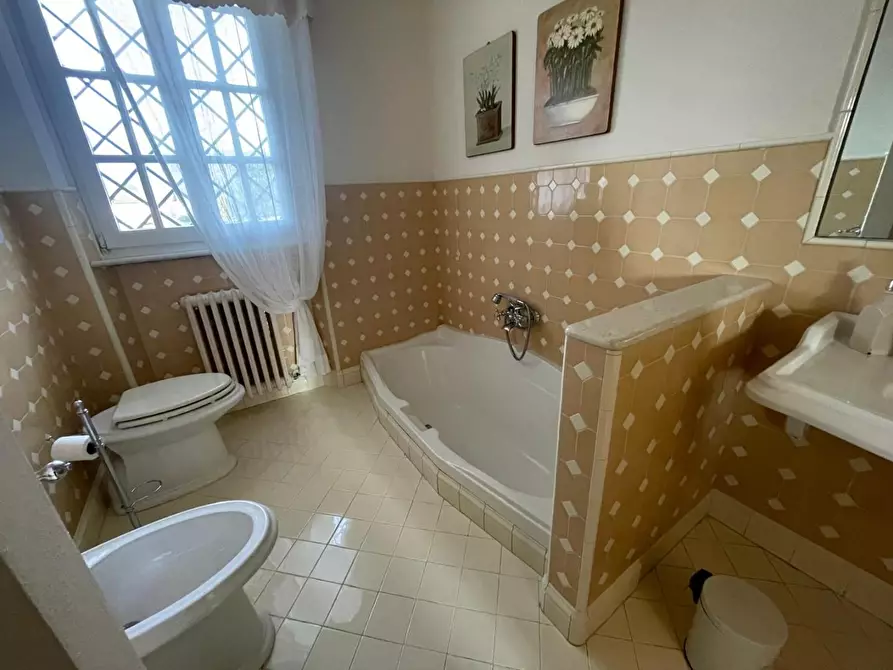 Immagine 26 di Villa in affitto  a Forte Dei Marmi