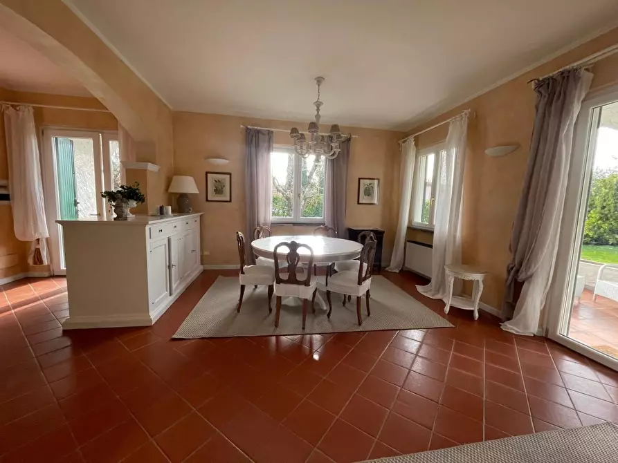 Immagine 9 di Villa in affitto  a Forte Dei Marmi