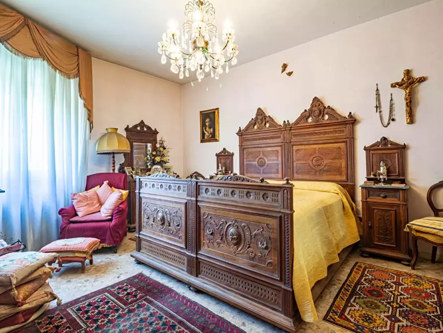 Immagine 19 di Appartamento in vendita  a Pisa