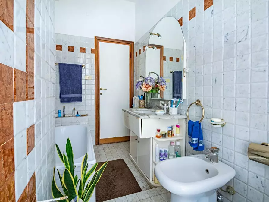 Immagine 24 di Appartamento in vendita  a Pisa