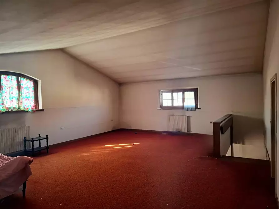 Immagine 7 di Villa in vendita  a Fucecchio