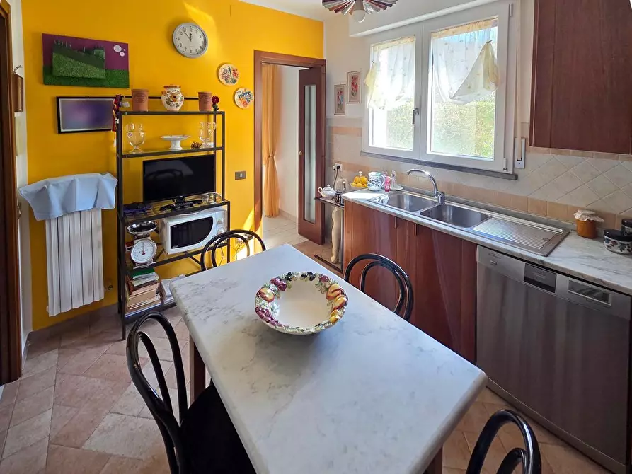 Immagine 15 di Casa bifamiliare in vendita  a San Giuliano Terme