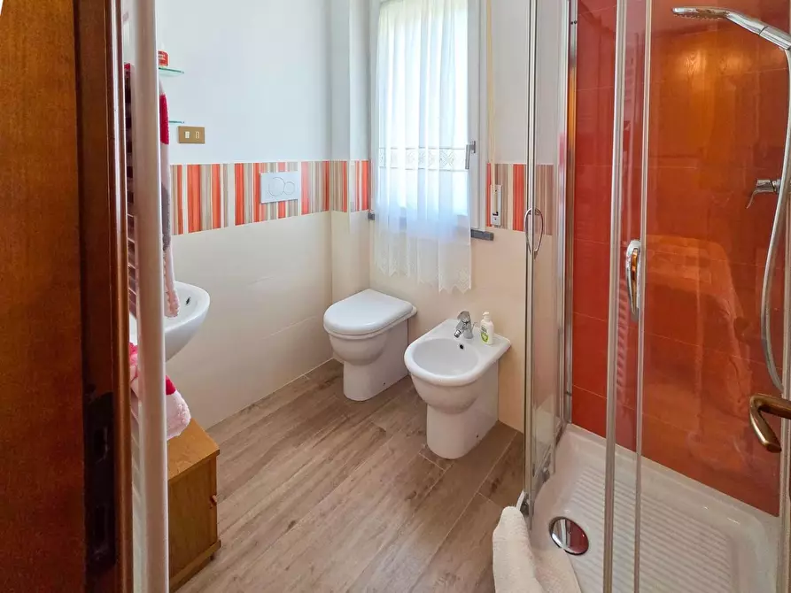 Immagine 34 di Casa bifamiliare in vendita  a San Giuliano Terme