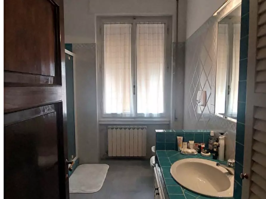 Immagine 9 di Appartamento in vendita  a Firenze