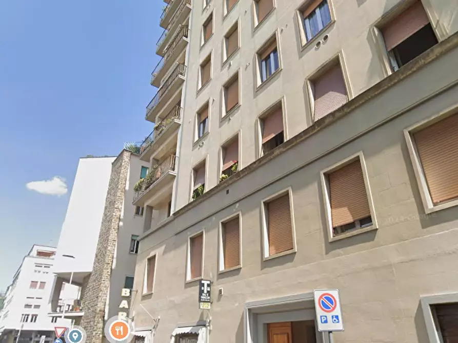 Immagine 5 di Appartamento in vendita  a Firenze