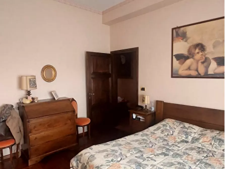 Immagine 8 di Appartamento in vendita  a Firenze