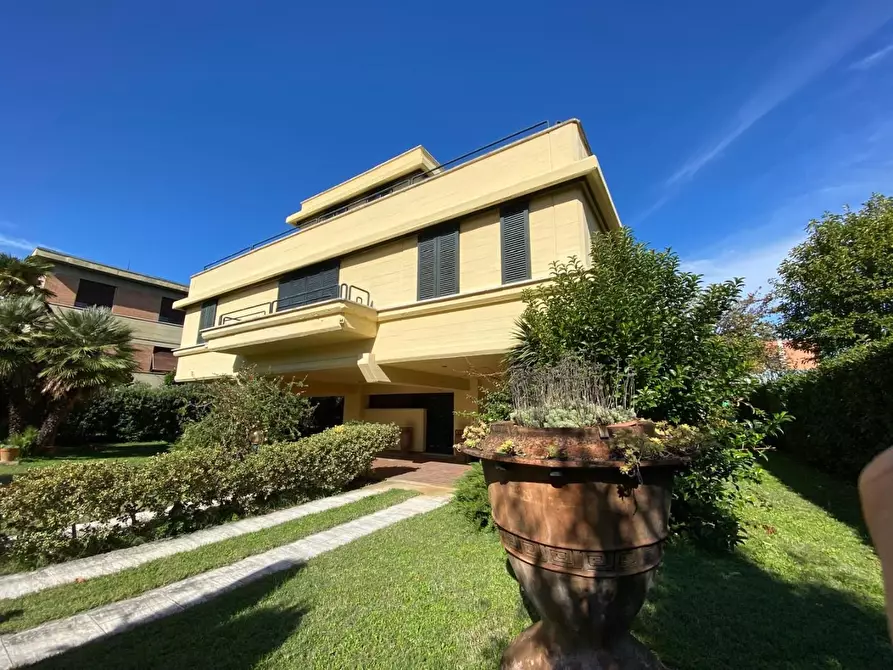 Immagine 2 di Villa in vendita  a Castelfranco Di Sotto