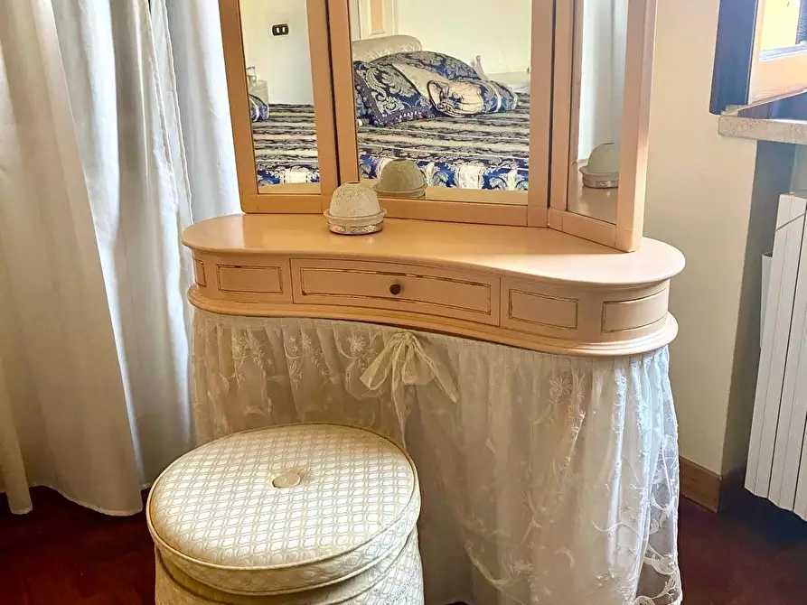 Immagine 17 di Villa in vendita  a Castelfranco Di Sotto