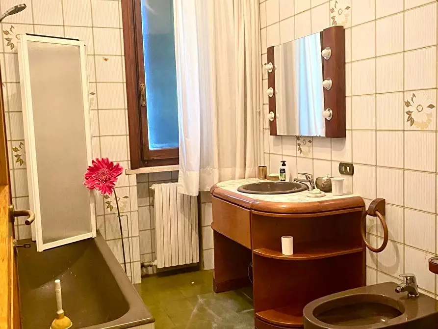 Immagine 27 di Villa in vendita  a Castelfranco Di Sotto