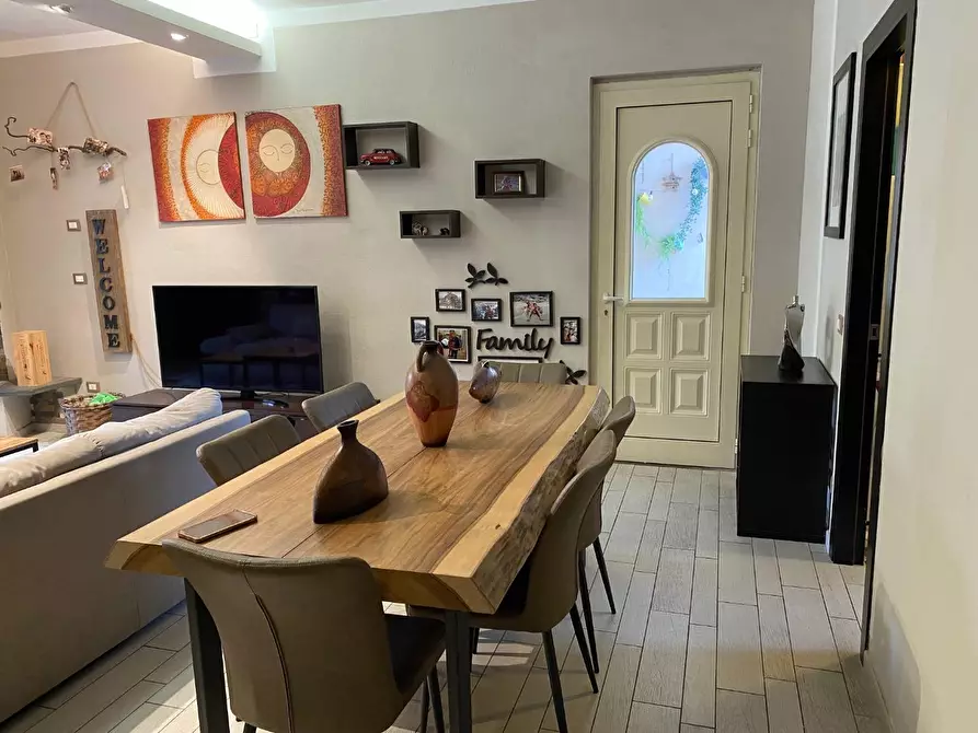 Immagine 5 di Appartamento in vendita  a Viareggio