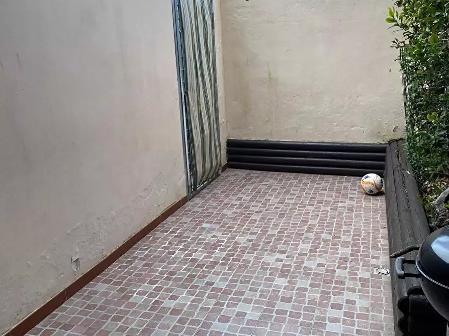 Immagine 7 di Appartamento in vendita  a Viareggio