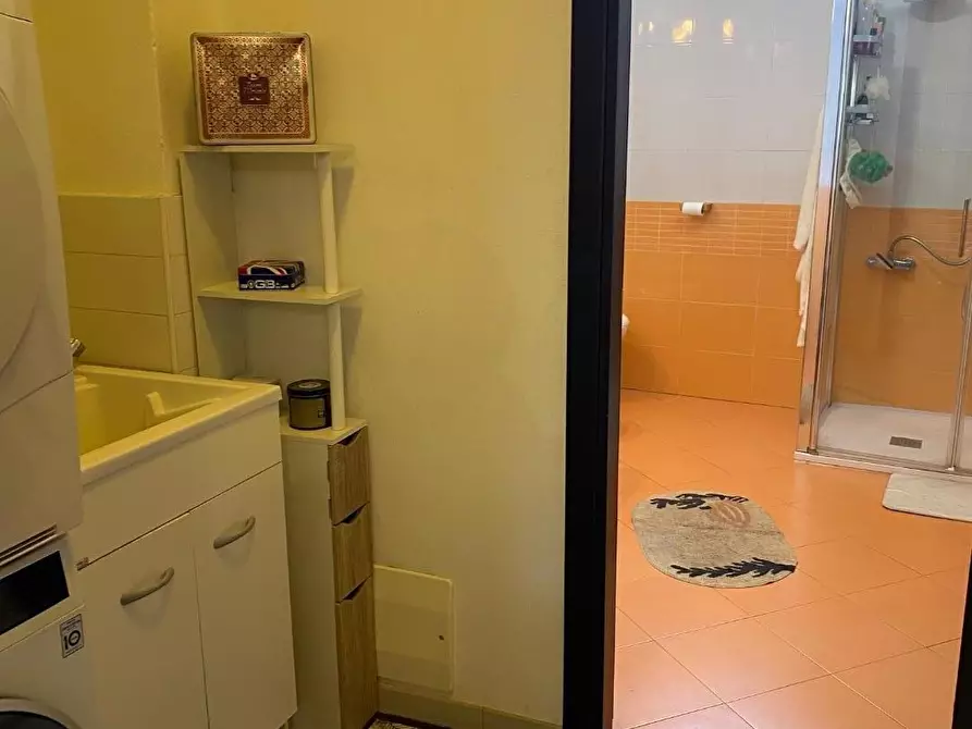 Immagine 9 di Appartamento in vendita  a Viareggio