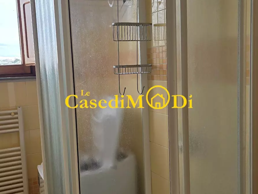 Immagine 13 di Appartamento in affitto  a Livorno