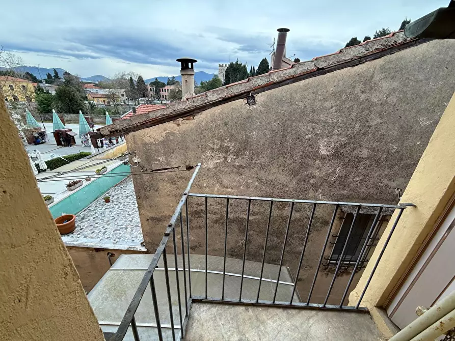 Immagine 13 di Appartamento in vendita  a Pisa