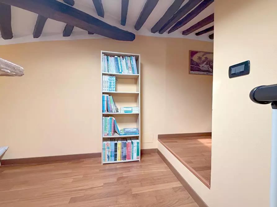 Immagine 22 di Appartamento in vendita  a Pisa