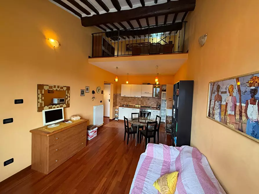 Immagine 2 di Appartamento in vendita  a Pisa