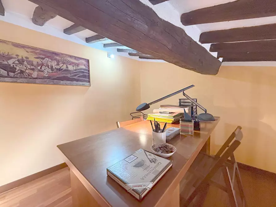 Immagine 26 di Appartamento in vendita  a Pisa