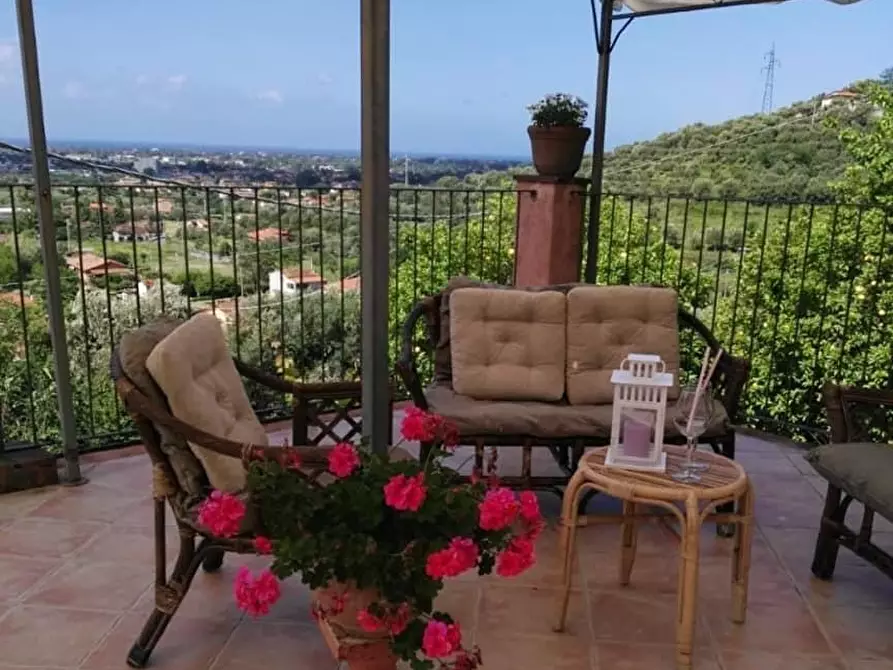 Immagine 1 di Rustico / casale in vendita  a Seravezza