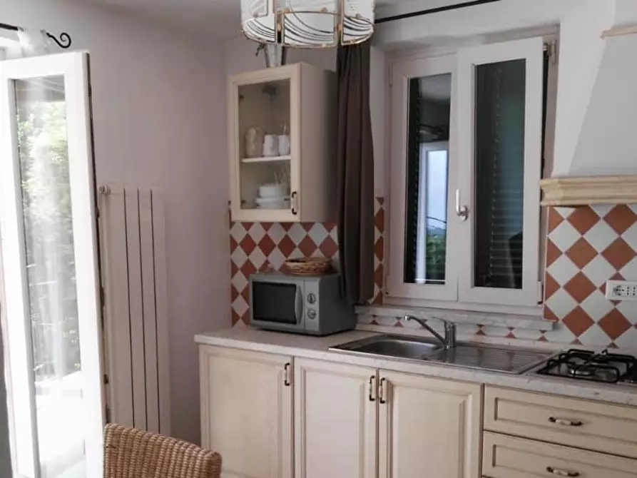 Immagine 12 di Rustico / casale in vendita  a Seravezza