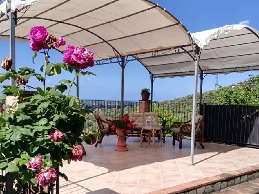 Immagine 6 di Rustico / casale in vendita  a Seravezza