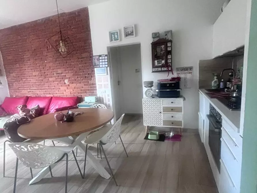 Immagine 8 di Appartamento in vendita  a Massa