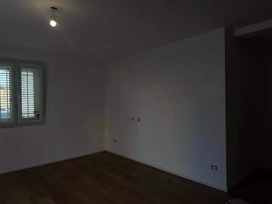 Immagine 5 di Appartamento in vendita  a Capraia E Limite