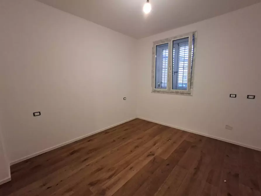 Immagine 4 di Appartamento in vendita  a Capraia E Limite