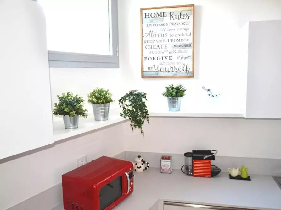 Immagine 1 di Appartamento in vendita  a Pisa