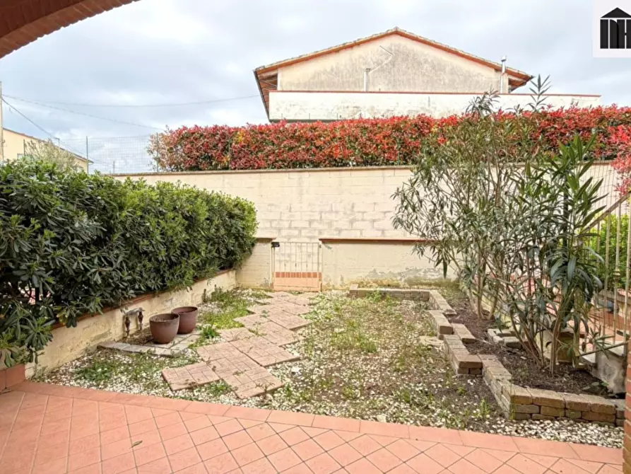 Immagine 7 di Appartamento in vendita  a Santa Maria A Monte