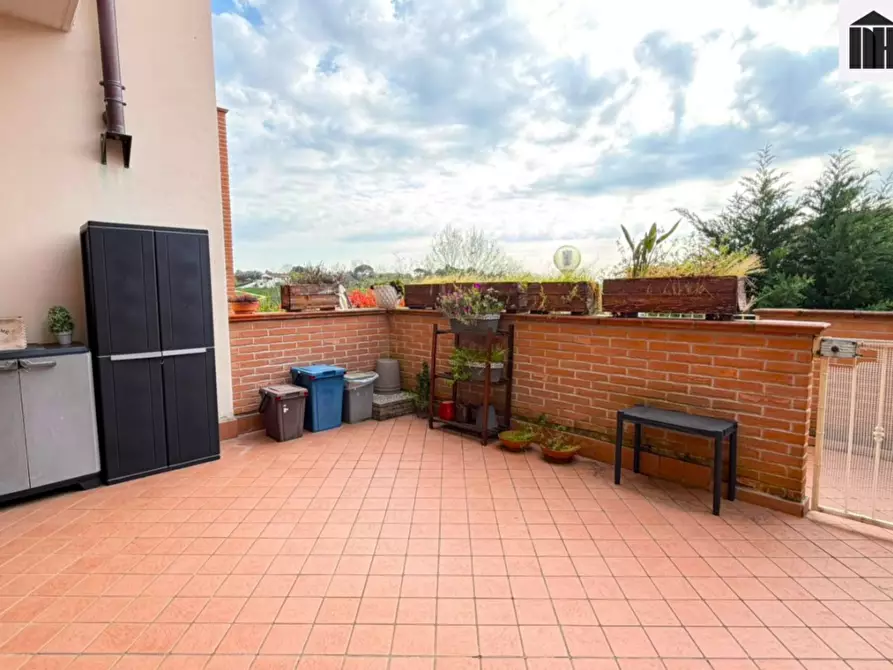 Immagine 25 di Appartamento in vendita  a Santa Maria A Monte