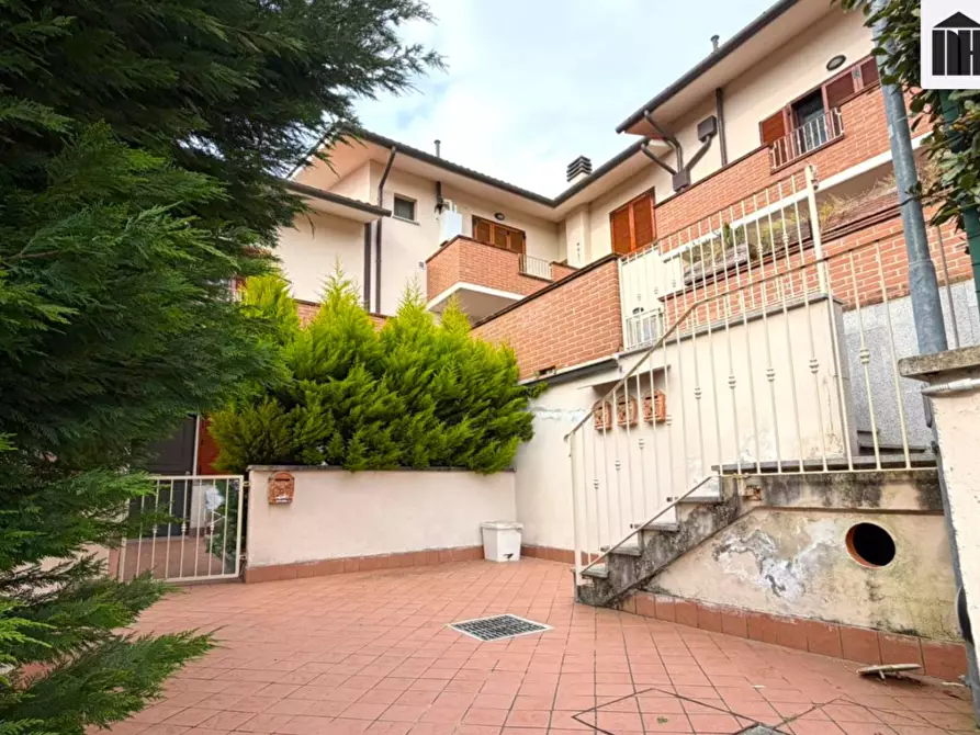 Immagine 26 di Appartamento in vendita  a Santa Maria A Monte